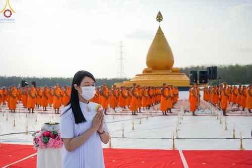 ภาพ No.129322:พิธีประดิษฐานพระบรมสารีริกธาตุ ณ มหารัตนะเจดีย์สิริปทุมสวรรค์ ศูนย์ปฏิบัติธรรมภาคใต้ อ.บางกล่ำ จ.สงขลา วันที่ 10 มีนาคม พ.ศ.2567