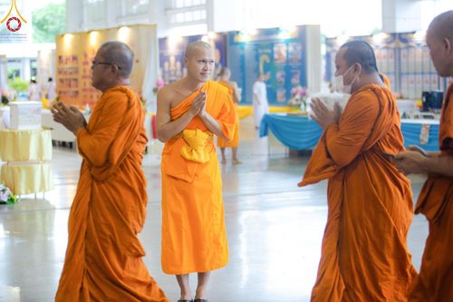 ภาพ No.146759:การต้อนรับพระสังฆาธิการ 2,000 กว่าวัดทั่วประเทศ และพิธีบูชาข้าวพระ เนื่องในวันสมาธิโลก วันอาทิตย์ที่ 4 สิงหาคม พ.ศ. 2567 ณ สภาธรรมกายสากล วัดพระธรรมกาย