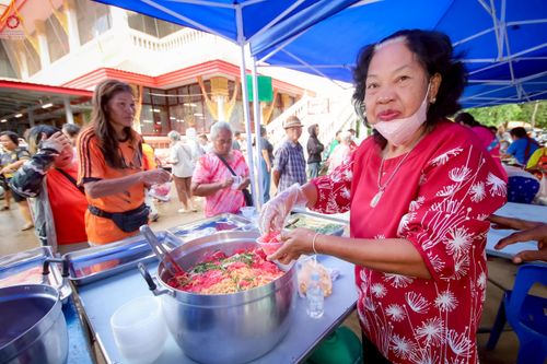 ภาพ No.258249:วันที่ 12 ตุลาคม พ.ศ. 2568 พิธีทอดกฐินสามัคคีทั่วไทย 30,000 วัด โดยคณะศิษยานุศิษย์ บูชาธรรม 81 ปี หลวงพ่อธัมมชโย ณ วัดวังทองวราราม อ.วังทอง จ.พิษณุโลก