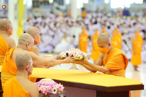 ภาพ No.76986:พิธีหล่อพระบรมพุทธเจ้า ในวันมาฆบูชา อาทิตย์ต้นเดือนที่ 6 มีนาคม พ.ศ. 2566 ณ วัดพระธรรมกาย จ.ปทุมธานี