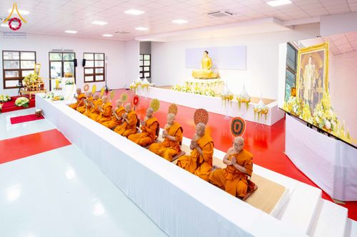 ภาพ No.275993:วันที่ 5 ธันวาคม พ.ศ. 2568 พสกนิกรอำเภอคลองหลวง พร้อมใจบำเพ็ญกุศลอุทิศถวาย “ในหลวงรัชกาลที่ 9” น้อมรำลึกในพระมหากรุณาธิคุณ เนื่องในวันคล้ายวันพระบรมราชสมภพ วันชาติ และวันพ่อแห่งชาติ ณ อาคารปลูกศรัทธา 2 วัดพระธรรมกาย อำเภอคลองหลวง จังหวัดปทุมธานี