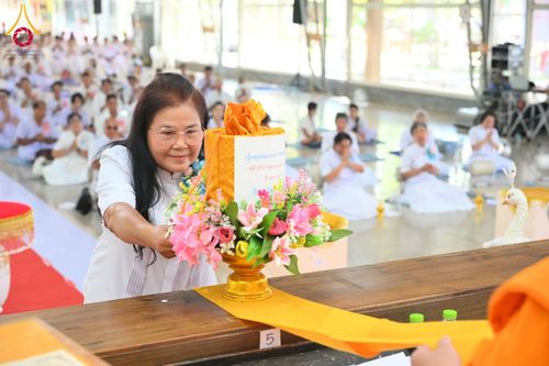 ภาพ No.183539:พิธีทอดกฐิน ณ ศูนย์อบรมเยาวชนอุตรดิตถ์ ในโครงการทอดกฐินสามัคคีทั่วไทย 30,000 วัด บูชาธรรม 80 ปี หลวงพ่อธัมมชโย โดยคณะศิษยานุศิษย์วัดพระธรรมกาย วันที่ 27 ตุลาคม พ.ศ. 2567