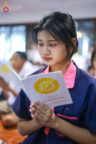 ภาพ No.180130:กิจกรรมวันรวมพลังเด็กดี V-Star ผู้นำฟื้นฟูศีลธรรมโลก ประจำปีพุทธศักราช 2567 จังหวัดสุโขทัย เพื่อรวมพลังสร้างความดี นั่งสมาธิภาวนาถวายเป็นพุทธบูชา และเพื่อส่งเสริมการเรียนรู้พระพุทธศาสนา วันที่ 3 ธันวาคม พ.ศ. 2567