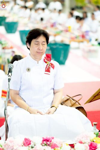 ภาพ No.235296:วันที่ 27 กรกฎาคม พ.ศ. 2568 พิธีตักบาตรฉลองพระใหม่ โครงการบรรพชาและอุปสมบทมู่รุ่นเข้าพรรษา ณ วัดพระธรรมกาย