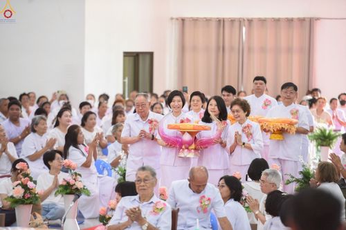 ภาพ No.241279:วันอาทิตย์ที่ 24 สิงหาคม พ.ศ.2568 พิธีปฐมผ้าป่าสถาปนาองค์พระเจดีย์เพื่อสร้างสันติภาพโลก พิธีไถ่ชีวิตโค สร้างมหากุศลด้วยการให้ชีวิตสัตว์เป็นทาน ณ ศูนย์ปฏิบัติธรรมสระบุรี อ.พระพุทธบาท จ.สระบุรี