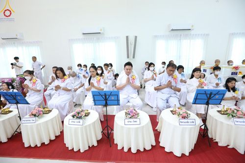ภาพ No.107283:พิธีเจริญพระพุทธมนต์ ปฏิบัติธรรม มอบทุนการศึกษา ถวายสังฆทาน 140 วัด ณ ศุนย์ปฏิบัติธรรมพระมงคลเทพมุนี อ.สองพี่น้อง จ.สุพรรณบุรี วันเสาร์ที่ 6 มกราคม พ.ศ. 2567