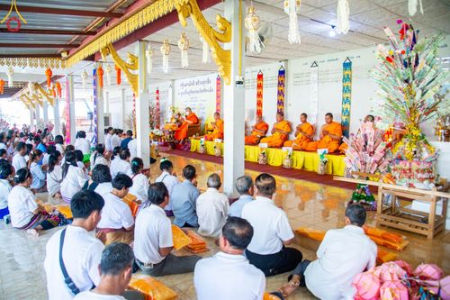 ภาพ No.99177:พิธีทอดกฐินสามัคคีทั่วไทย 5,000 วัด   ณ วัดศรีดงเย็น อ.ทุ่งหัวช้าง จ.ลำพูน วันที่ 22 พฤศจิกายน พ.ศ. 2566