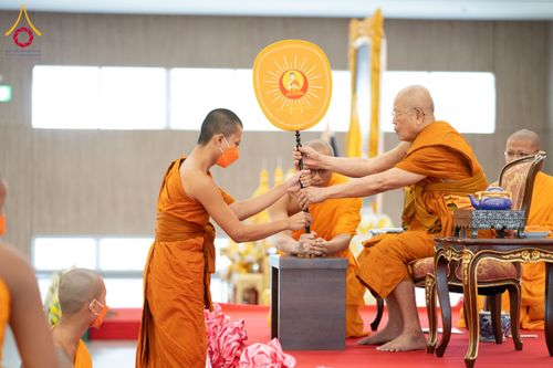 ภาพ No.129266:พิธีมอบรางวัลแก่สามเณรผู้สอบผ่าน โครงการสามเณรทรงพระปาฏิโมกข์ ณ ค่ายจองแชมป์ หมู่กุฏิสามเณรเปรียญธรรม วัดพระธรรมกาย วันอาทิตย์ที่ ๑๐ มีนาคม พ.ศ.๒๕๖๗