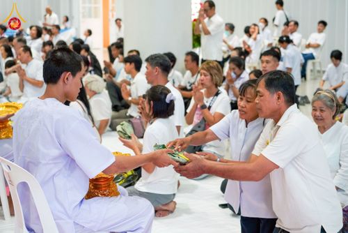 ภาพ No.216583:วันเสาร์ที่ 5 เมษายน พ.ศ. 2568 พิธีปลงผมธรรมทายาท โครงการบรรพชาอุปสมบทหมู่ธรรมทายาทอุดมศึกษารุ่น 52 ณ วัดพระธรรมกาย จ.ปทุมธานี