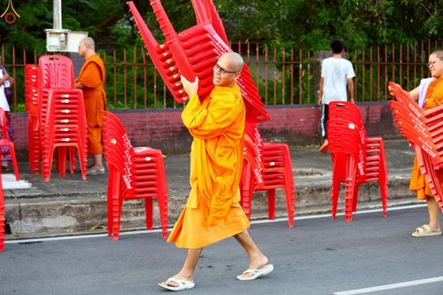 ภาพ No.236782:วันที่ 26-27 กรกฎาคม พ.ศ. 2568 ภาพการเตรียมงาน - เก็บงาน มหาสังฆทานครั้งยิ่งใหญ่ ตักบาตรพระ 1,000 รูป ทำบุญเมืองพัทลุง