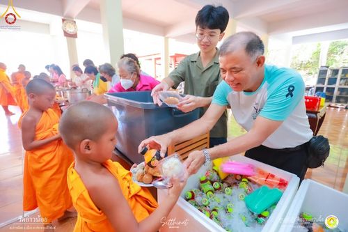 ภาพ No.93758:กิจกรรมสามเณร ศูนย์ปฏิบัติธรรมสวนผึ้ง จ.ราชบุรี ในโครงการบรรพชาสามเณรฟื้นฟูพระพุทธศาสนาทั่วไทย