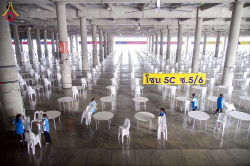 ภาพ No.217601:วันที่ 2-14 เมษายน พ.ศ. 2568 เจ้าหน้าที่เตรียมงานวันคุ้มครองโลก ชุดที่ 1 วัดพระธรรมกาย จ.ปทุมธานี