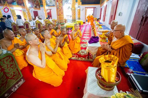 ภาพ No.165878:พิธีทอดกฐิน ณ วัดม่วงโตน ตำบลเหล่ายาว อำเภอบ้านโฮ่ง จังหวัดลำพูน ในโครงการกฐินสามัคคีทั่วไทย 30,000 วัด บูชาธรรม 80 ปี หลวงพ่อธัมมชโย โดยคณะศิษยานุศิษย์วัดพระธรรมกาย วันที่ 20 ตุลาคม พ.ศ. 2567