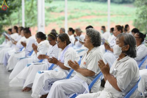 ภาพ No.155438:โครงการ อุบาสกแก้ว อุบาสิกาแก้ว รุ่นที่ 2 ตัวแทนทอดกฐินสามัคคีทั่วไทย 30,000 วัด ระหว่างวันที่ 13-15 กันยายน พ.ศ. 2567 ณ ศูนย์ปฏิบัติธรรมบุญประสาน จ.สระบุรี