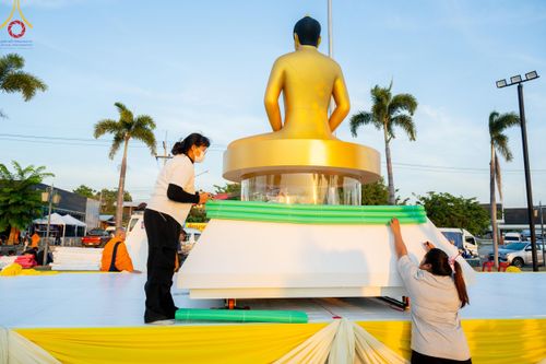 ภาพ No.185551:V.47 เบื้องหลังของเบื้องหน้า งานตักบาตรพระ 10,000 รูป ณ จ.กาญจนบุรี วันที่ 20-21 ธันวาคม พ.ศ. 2567