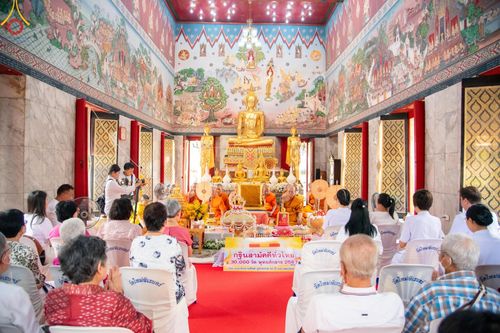 ภาพ No.165075:พิธีทอดกฐิน ณ วัดใหม่พิเรนทร์ แขวงวัดอรุณ เขตบางกอกใหญ่ กรุงเทพมหานคร ในโครงการกฐินสามัคคีทั่วไทย 30,000 วัด บูชาธรรม 80 ปี หลวงพ่อธัมมชโย โดยคณะศิษยานุศิษย์วัดพระธรรมกาย วันที่ 20 ตุลาคม พ.ศ. 2567