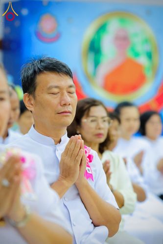 ภาพ No.221352:วันอาทิตย์ที่ 27 เมษายน พ.ศ. 2568 พิธีเจริญพระพุทธมนต์สมโภชดวงแก้วธรรมชัย เนื่องในโอกาสบูชาธรรม 81 ปีหลวงพ่อธัมมชโย อัญเชิญประดิษฐานเนื่องในโอกาสสถาปนาวัดพระธรรมกายไอซ์แลนด์ ณ อาคารปลูกศรัทธา 1 วัดพระธรรมกาย อำเภอคลองหลวง จังหวัดปทุมธานี