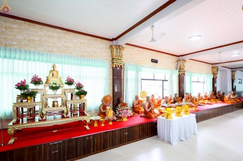 ภาพ No.250230:วันพุธที่ 8 ตุลาคม พ.ศ. 2568 พิธีทอดกฐินสามัคคีทั่วไทย 30,000 วัด โดยคณะศิษยานุศิษย์ บูชาธรรม 81 ปี หลวงพ่อธัมมชโย ณ วัดทัศนารุณสุนทริการาม กรุงเทพฯ