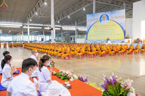 ภาพ No.75533:วัดพระธรรมกายจัด งานบุญวันอาทิตย์ต้นเดือน  มีกิจกรรมดังนี้ พิธีตักบาตร, พิธีบูชาข้าวพระ พระธรรมยาตรารับประกาศนียบัตร โครงการธรรมยาตราฯ ปีที่ 11 ในวันที่ 5 กุมภาพันธ์ พ.ศ. 2566 ณ วัดพระธรรมกาย อ.คลองหลวง จ.ปทุมธานี
