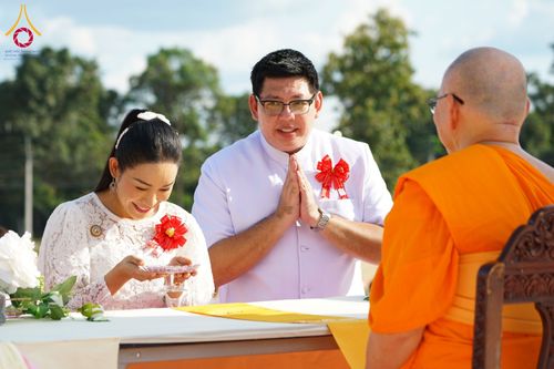ภาพ No.162067:พิธีโปรยรัตนชาติ ลานอเนกประสงค์พญานาค 4 ตระกูล วันพฤหัสบดีที่ 17 ตุลาคม พ.ศ. 2567 ณ พุทธอุทยานนานาชาติ จังหวัดหนองคาย