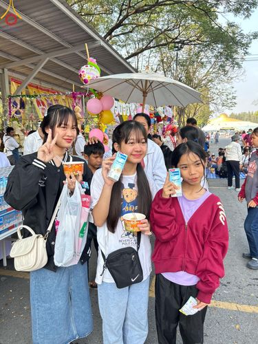 ภาพ No.111207:กิจกรรมงานวันเด็กแห่งชาติ รวมพลังเด็กเก่งและดี สร้างความดีสากล ปีที่ 6 ร่วมจัดโดย เทศบาลเมืองท่าโขลง พุทธสมาคมปทุมธานี องค์การบริหารส่วนตำบลคลองสาม ณ วัดพระธรรมกาย จ.ปทุมธานี วันที่ 13 มกราคม พ.ศ. 2567