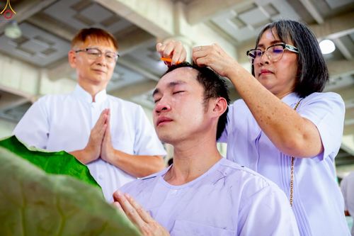 ภาพ No.228601:วันอังคารที่ 10 มิถุนายน พ.ศ. 2568 (วันพระ ขึ้น 15 ค่ำ เดือน 7) พิธีบุพเปตพลี ครั้งที่ 165 อุทิศบุญแด่หมู่ญาติที่ล่วงลับไปแล้ว และสืบทอดอายุพระพุทธศาสนา ณ หอฉันคุณยายอาจารย์ฯ วัดพระธรรมกาย