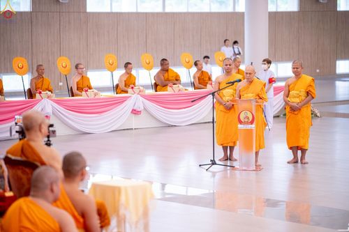 ภาพ No.241744:วันพุธที่ 27 สิงหาคม พ.ศ. 2568 พิธีมอบรางวัลเกียรติยศ แด่สามเณรที่สอบผ่าน โครงการสามเณรทรงปาฏิโมกข์ ปีที่ 3/2568 ณ ค่ายจองแชมป์ หมู่กฏิสามเณรเปรียญธรรม วัดพระธรรมกาย