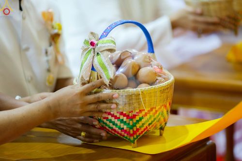 ภาพ No.89734:พิธีวางแผ่นจารึกชื่อ เพื่อนำไปประดิษฐานไว้ในฐานองค์พระประธาน เนื่องในโอกาสครบรอบ 10 ปี ศูนย์ปฏิบัติธรรมนครราชสีมา วันอาทิตย์ที่ 24 กันยายน พ.ศ. 2566