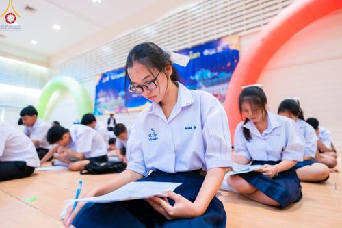 ภาพ No.103615:วันรวมพลังเด็กดี V-star ผู้นำฟื้นฟูศีลธรรมโลก จังหวัดสมุทรปราการ วันพุธที่ 20 ธันวาคม พ.ศ. 2566 ณ เมืองโบราณ จ.สมุทรปราการ