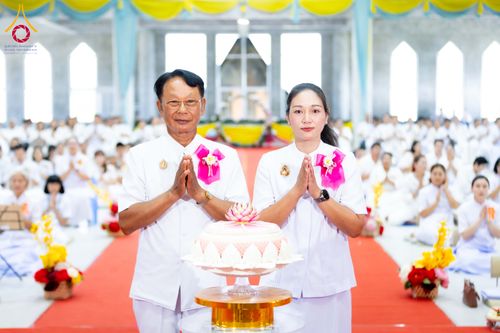 ภาพ No.315648:วันอาทิตย์ ที่ 22 มีนาคม พ.ศ. 2569 พิธีทอดผ้าป่าฉลองพระประธาน พิธีประดิษฐานพระบรมสารีริกธาตุในองค์พระประธาน พิธีจารึกชื่อบรรจุในแผ่นฌาน ณ ศูนย์ปฏิบัติธรรมสมุทรปราการ (บางบ่อ)