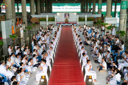 ภาพ No.156614:พิธีบรรพชาอุปสมบท ธรรมทายาท โครงการอุปสมบทหมู่บูชาธรรมครบรอบ 107 ปี วันครูผู้ค้นพบวิชชาธรรมกาย ณ โบสถ์พระไตรปิฏก วัดพระธรรมกาย วันเสาร์ที่ 14 กันยายน พ.ศ. 2567