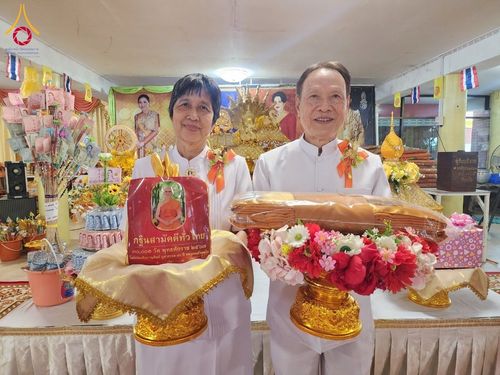 ภาพ No.181624:พิธีทอดกฐิน ณ วัดแก้วฟ้า จ.ราชบุรี ในโครงการทอดกฐินสามัคคีทั่วไทย 30,000 วัด บูชาธรรม 80 ปี หลวงพ่อธัมมชโย โดยคณะศิษยานุศิษย์วัดพระธรรมกาย วันที่ 2 พฤศจิกายน พ.ศ. 2567