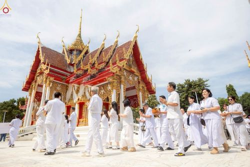 ภาพ No.267396:วันที่ 26 ตุลาคม พ.ศ. 2568 พิธีทอดกฐินสามัคคีทั่วไทย ณ วัดดอนตูม อ.ดอนตูม จ.นครปฐม โดยคณะศิษยานุศิษย์ บูชาธรรม 81 ปี หลวงพ่อธัมมชโย