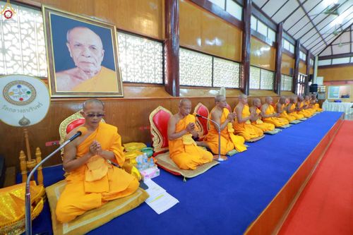 ภาพ No.254410:วันที่ 11 ตุลาคม พ.ศ. 2568 พิธีทอดกฐินสามัคคีทั่วไทย 30,000 วัด โดยคณะศิษยานุศิษย์ บูชาธรรม 81 ปี หลวงพ่อธัมมชโย ณ วัดกลางธนรินทร์ อ.พรหมบุรี จ.สิงห์บุรี