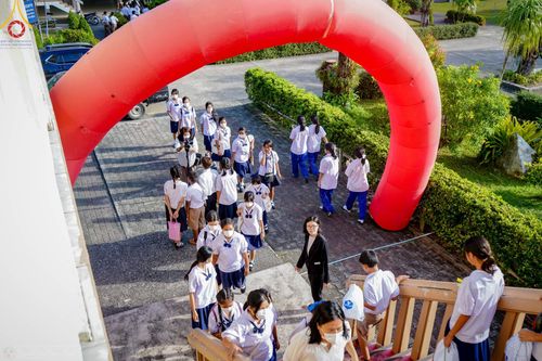 ภาพ No.105065:วันรวมพลังเด็กดี V-star ผู้นำฟื้นฟูศีลธรรมโลก จังหวัดภูเก็ต วันที่ 19 ธันวาคม พ.ศ. 2566 ณ โรงเรียนเมืองถลาง จ.ภูเก็ต