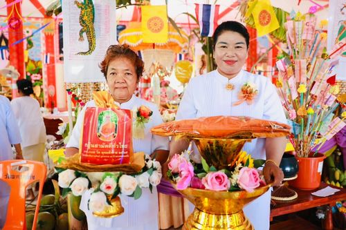 ภาพ No.182044:พิธีทอดกฐิน ณ วัดป่ารัง จ.นครราชสีมา ในโครงการทอดกฐินสามัคคีทั่วไทย 30,000 วัด บูชาธรรม 80 ปี หลวงพ่อธัมมชโย โดยคณะศิษยานุศิษย์วัดพระธรรมกาย วันที่ 7 พฤศจิกายน พ.ศ. 2567