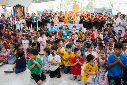 ภาพ No.111180:กิจกรรมงานวันเด็กแห่งชาติ รวมพลังเด็กเก่งและดี สร้างความดีสากล ปีที่ 6 ร่วมจัดโดย เทศบาลเมืองท่าโขลง พุทธสมาคมปทุมธานี องค์การบริหารส่วนตำบลคลองสาม ณ วัดพระธรรมกาย จ.ปทุมธานี วันที่ 13 มกราคม พ.ศ. 2567