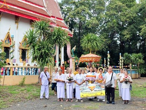 ภาพ No.168233:พิธีทอดกฐิน ณ วัดถนนโค้ง จ.ลพบุรี ในโครงการกฐินสามัคคีทั่วไทย 30,000 วัด บูชาธรรม 80 ปี หลวงพ่อธัมมชโย โดยคณะศิษยานุศิษย์วัดพระธรรมกาย วันที่ 20 ตุลาคม พ.ศ. 2567