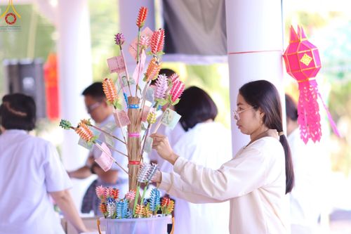 ภาพ No.97615:พิธีทอดกฐินสามัคคี เพื่อถมดินทำถนนและใช้ป้องกันน้ำท่วม ณ ศูนย์ปฏิบัติธรรมจังหวัดนครนายก อ.องครักษ์ จ.นครนายก วันที่ 19 พฤศจิกายน พ.ศ. 2566