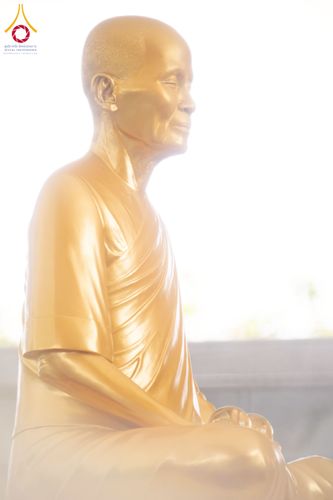 ภาพ No.245066:วันพุธที่ 10 กันยายน พ.ศ. 2568 พิธีถวายภัตตาหารเมนูสวรรค์ เนื่องในวันครบ 25 ปี วันละสังขารคุณยายอาจารย์มหารัตนอุบาสิกาจันทร์ ขนนกยูง ณ หอฉันคุณยายอาจารย์ฯ วัดพระธรรมกาย