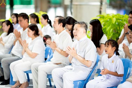 ภาพ No.242907:วันที่ 31 สิงหาคม พ.ศ. 2568 พิธีตัดปอยผมและปลงผม โครงการอุปสมบทหมู่บูชาธรรม ครบรอบ 108 ปี วันครูผู้ค้นพบวิชชาธรรมกาย ณ วัดพระธรรมกาย