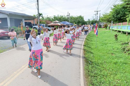 ภาพ No.262522:วันที่ 21 ตุลาคม พ.ศ. 2568 พิธีทอดกฐินสามัคคีทั่วไทย 30,000 วัด โดยคณะศิษยานุศิษย์ บูชาธรรม 81 ปี หลวงพ่อธัมมชโย ณ วัดต้นไทร ต.บางขัน อ.บางขัน จ.นครศรีธรรมราช