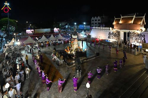 ภาพ No.210227:วันอาทิตย์ที่ 9 มีนาคม พ.ศ. 2568 พ่อเมืองโคราชจัดตักบาตรพระหมื่น ทำบุญเมือง 557 ปี