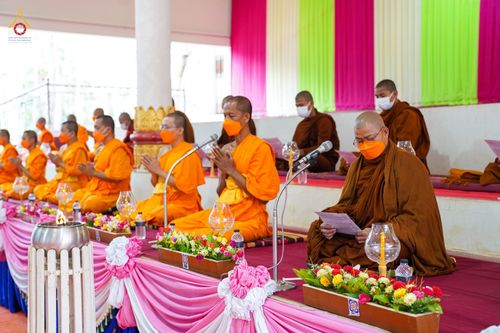 ภาพ No.76506:คณะสงฆ์และสามเณรบังกลาเทศ ปฎิบัติธรรมและจุดโคมประทีปถวายเป็นพุทธบูชา วันที่ 17 กุมภาพันธ์ พ.ศ. 2566