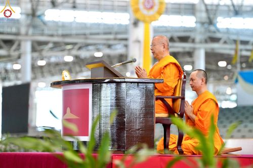 ภาพ No.148880:พิธีปฎิบัติธรรมและ พิธีจุดเทียนใจ ไฟนิรันดร์ อนันตชัย วันอาทิตย์ที่ 11 สิงหาคม พ.ศ. 2567 วัดพระธรรมกาย จ.ปทุมธานี