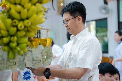 ภาพ No.169438:พิธีทอดกฐิน ณ วัดถ้ำเจริญธรรม จ.กาญจนบุรี ในโครงการกฐินสามัคคีทั่วไทย 30,000 วัด บูชาธรรม 80 ปี หลวงพ่อธัมมชโย โดยคณะศิษยานุศิษย์วัดพระธรรมกาย วันที่ 20 ตุลาคม พ.ศ. 2567