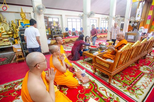 ภาพ No.164955:พิธีทอดกฐิน ณ วัดกลางเกาะระกำ ต.บ้านสร้าง อ.บางปะอิน จ.พระนครศรีอยุธยา ในโครงการกฐินสามัคคีทั่วไทย 30,000 วัด บูชาธรรม 80 ปี หลวงพ่อธัมมชโย โดยคณะศิษยานุศิษย์วัดพระธรรมกาย วันที่ 20 ตุลาคม พ.ศ. 2567