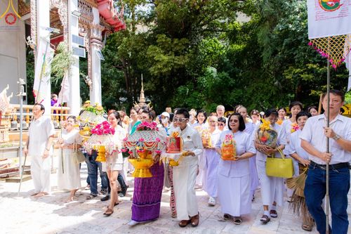 ภาพ No.166664:พิธีทอดกฐิน ณ วัดด่าน กรุงเทพมหานคร ในโครงการกฐินสามัคคีทั่วไทย 30,000 วัด บูชาธรรม 80 ปี หลวงพ่อธัมมชโย โดยคณะศิษยานุศิษย์วัดพระธรรมกาย วันที่ 23 ตุลาคม พ.ศ. 2567