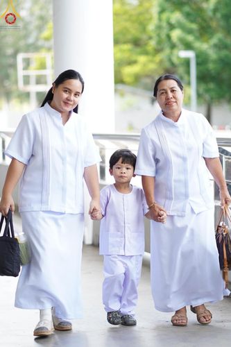 ภาพ No.139015:พิธีตักบาตร , พิธีบูชาข้าวพระ ณ ห้องแก้วสารพัด 1 สภาธรรมกายสากล วัดพระธรรมกาย วันอาทิตย์ต้นเดือนที่ 2 มิถุนายน พ.ศ. 2567