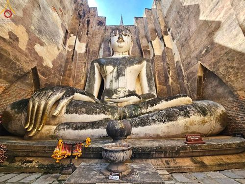 ภาพ No.169663:พิธีทอดกฐิน ณ วัดตระพังทอง ตำบลเมืองเก่า อำเภอเมือง จังหวัดสุโขทัย (มีอายุเก่าแก่ 741ปี) ในโครงการกฐินสามัคคีทั่วไทย 30,000 วัด บูชาธรรม 80 ปี หลวงพ่อธัมมชโย โดยคณะศิษยานุศิษย์วัดพระธรรมกาย วันที่ 26 ตุลาคม พ.ศ. 2567